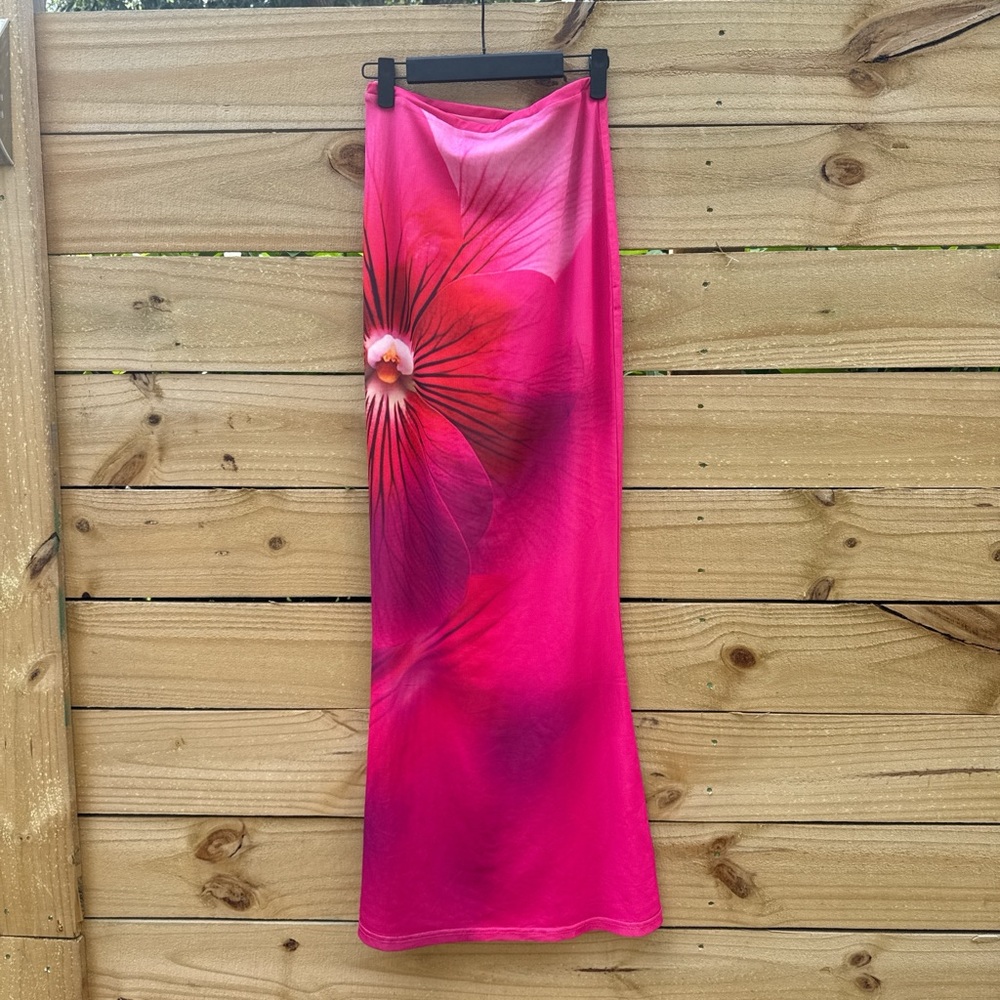 Elegant Pink Floral Maxi Skirt
